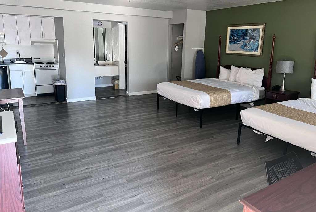 Travelodge By Wyndham Ca 2*