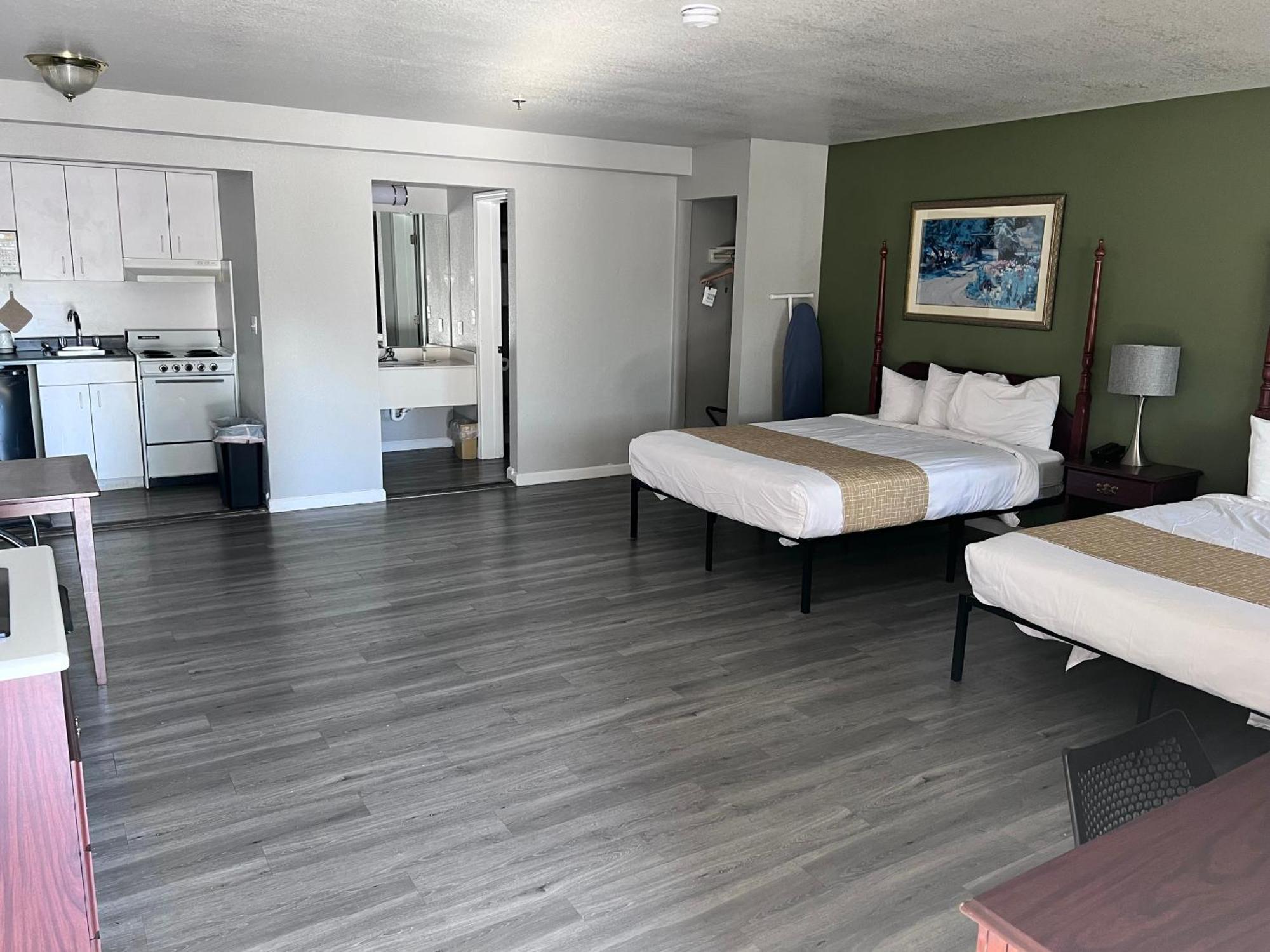 Travelodge By Wyndham Ca Redding